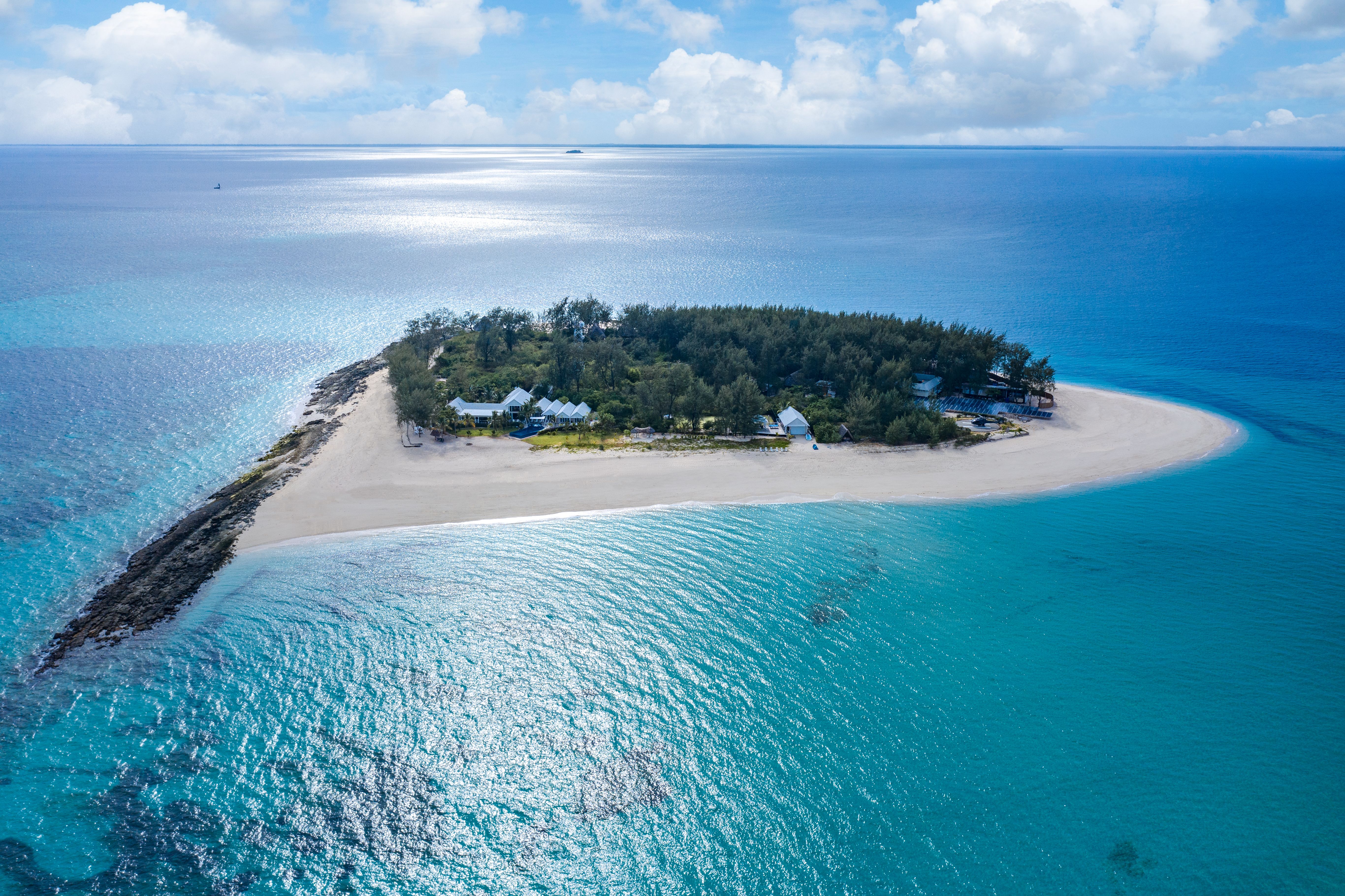 Thanda Island Yacht Charter