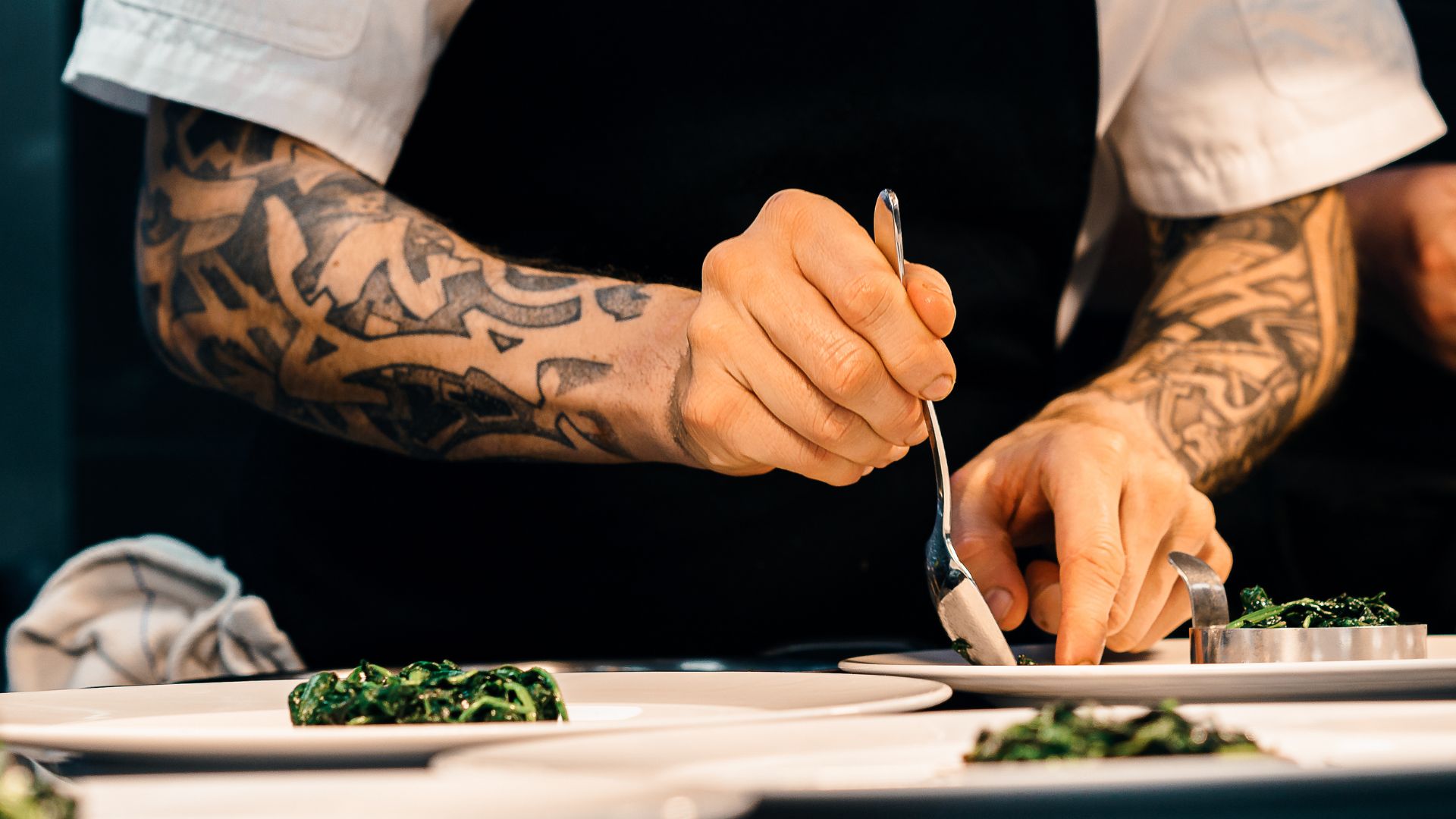 From Michelin-Starred Chefs to Local Flavors: Dining on Your Private Yacht