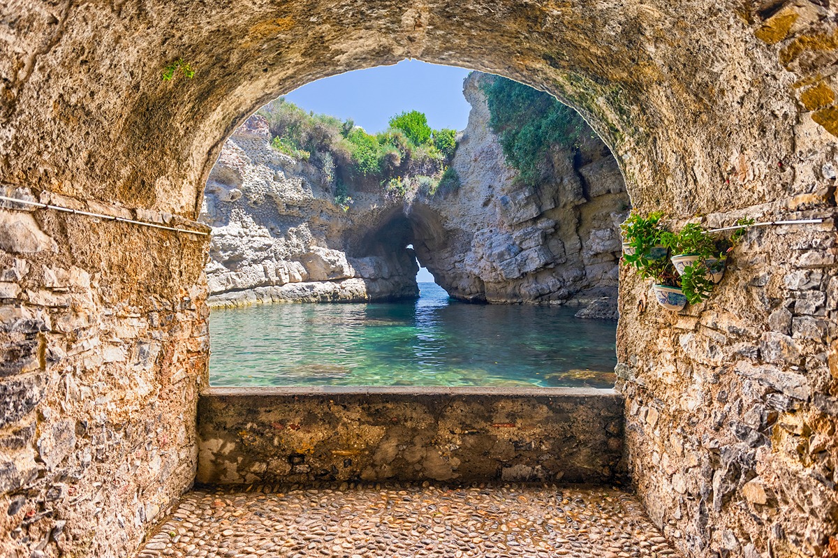Destination image