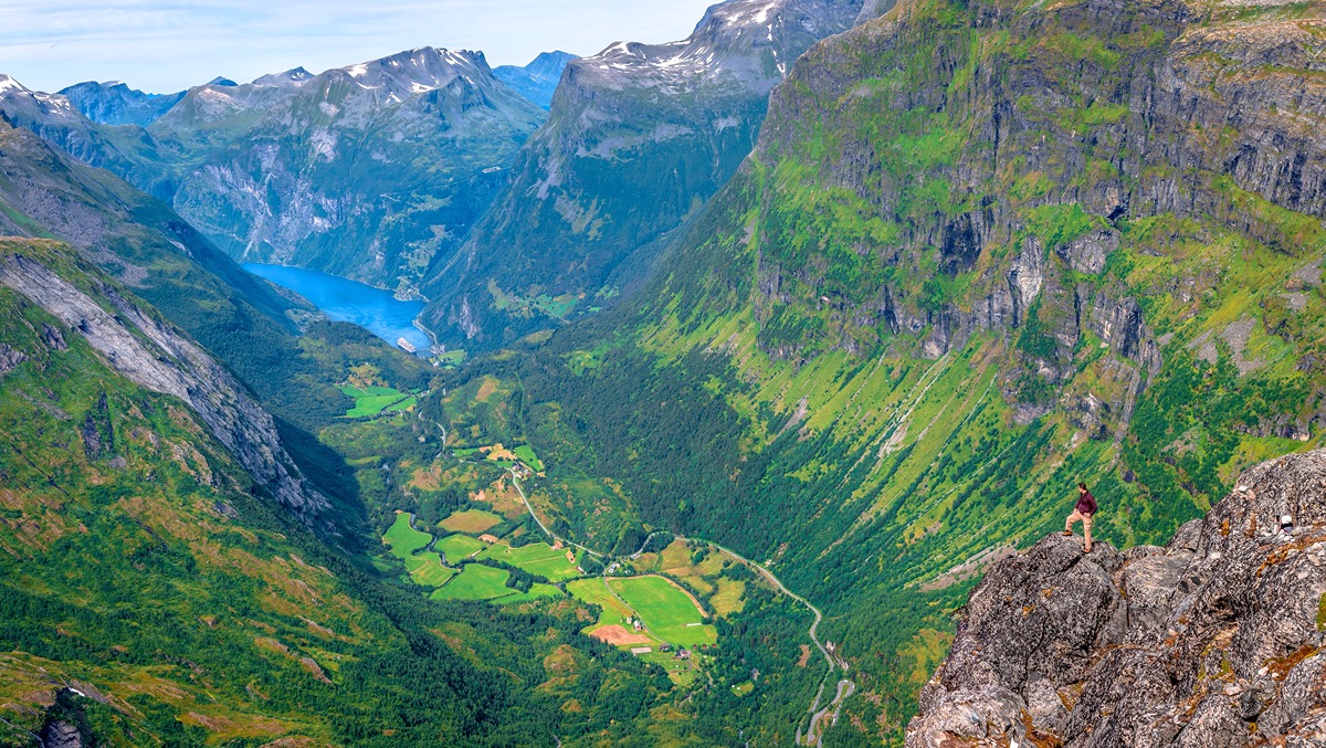 Destination image