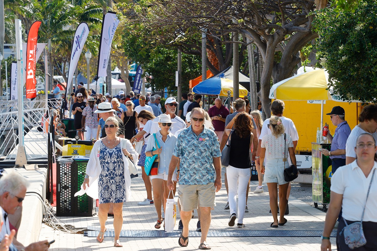 Palm Beach International Boat Show in action